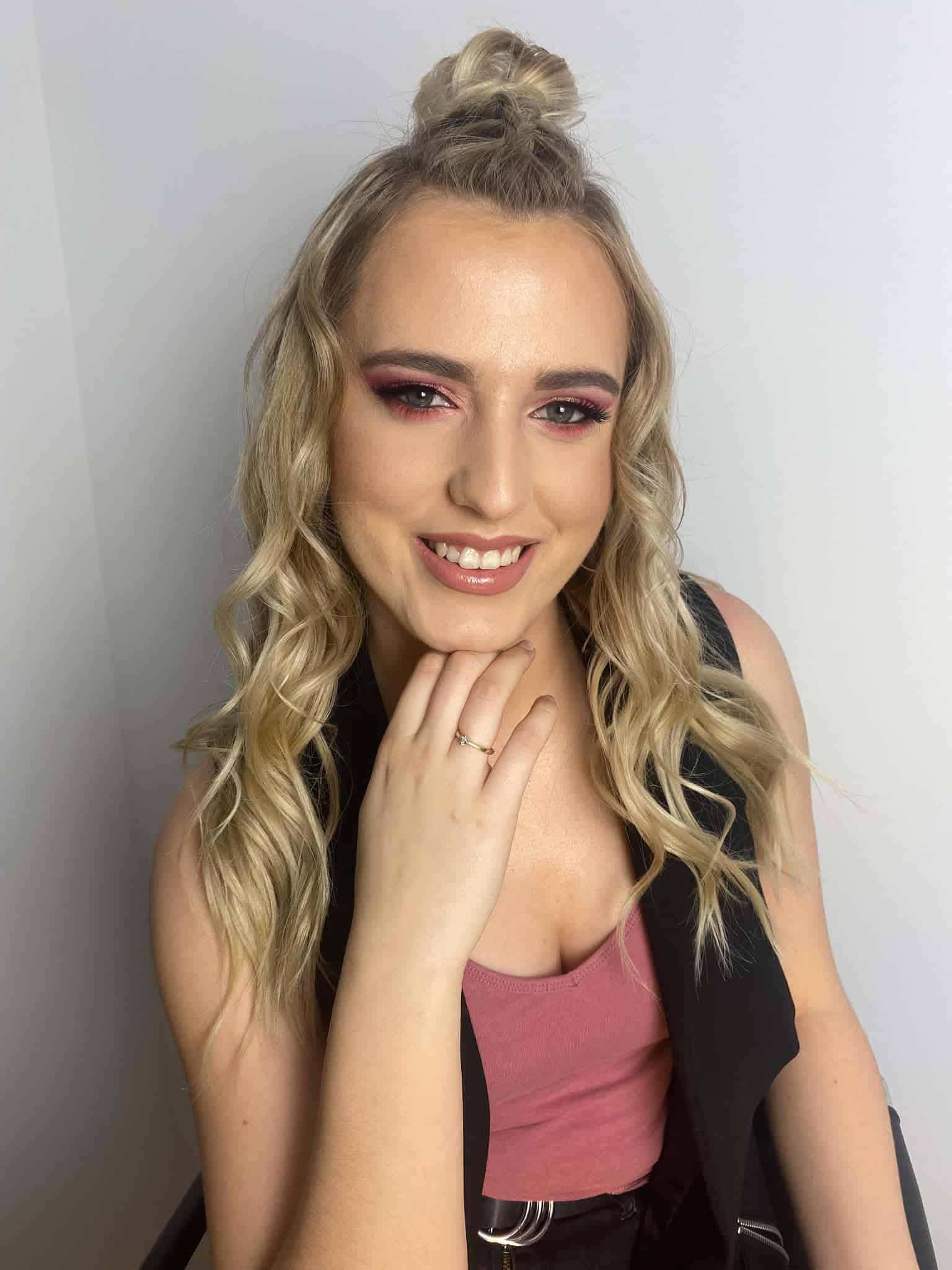 Ania — wokal, zespół Aster grający na weselach w Łomży i regionie mazowieckim