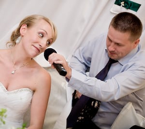 Dobry zespół weselny pozwoli każdemu śpiewać... :-)